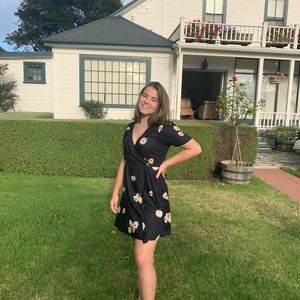 Meet your Posher, Avery